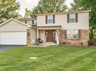 9 Cloverhill Ct, Saint Peters, MO 63376