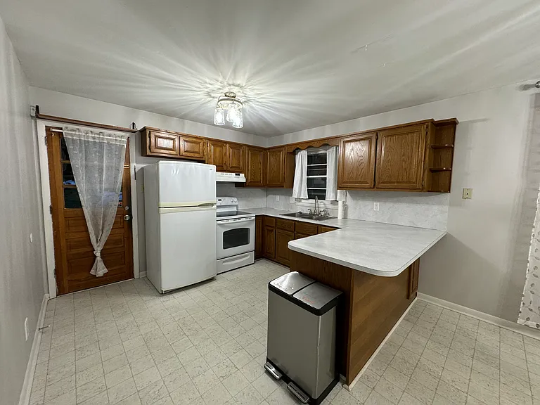 3015 Pleasant Ridge Rd — Photo 5