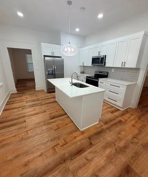498 Connally St SE — Photo 12