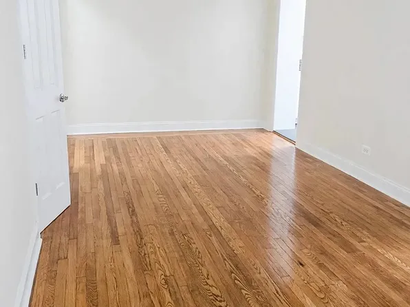 253 W 16th St, New York, NY 10011