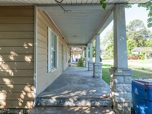 4th image of 714 N 21st St