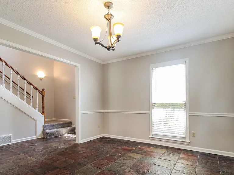 9354 Sarsen Dr — Photo 6