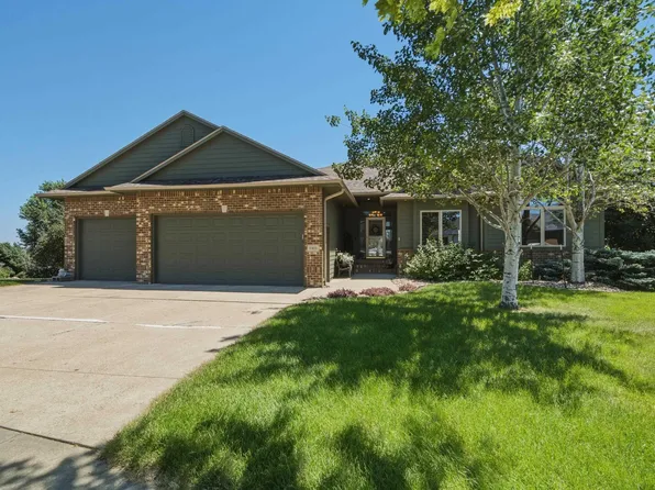 1901 W Tyler Cir, Brandon, SD 57005