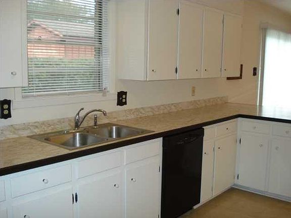2nd image of 112 Leisure Ln