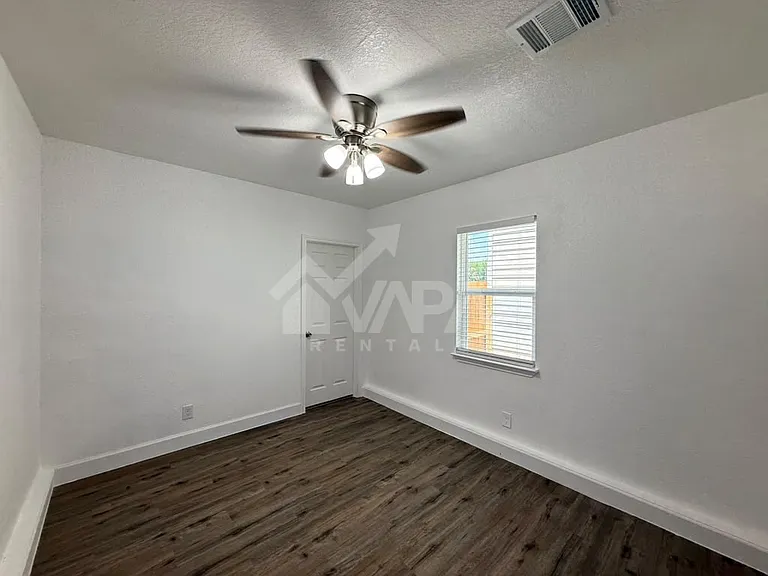 10214 Sunset Fld — Photo 9
