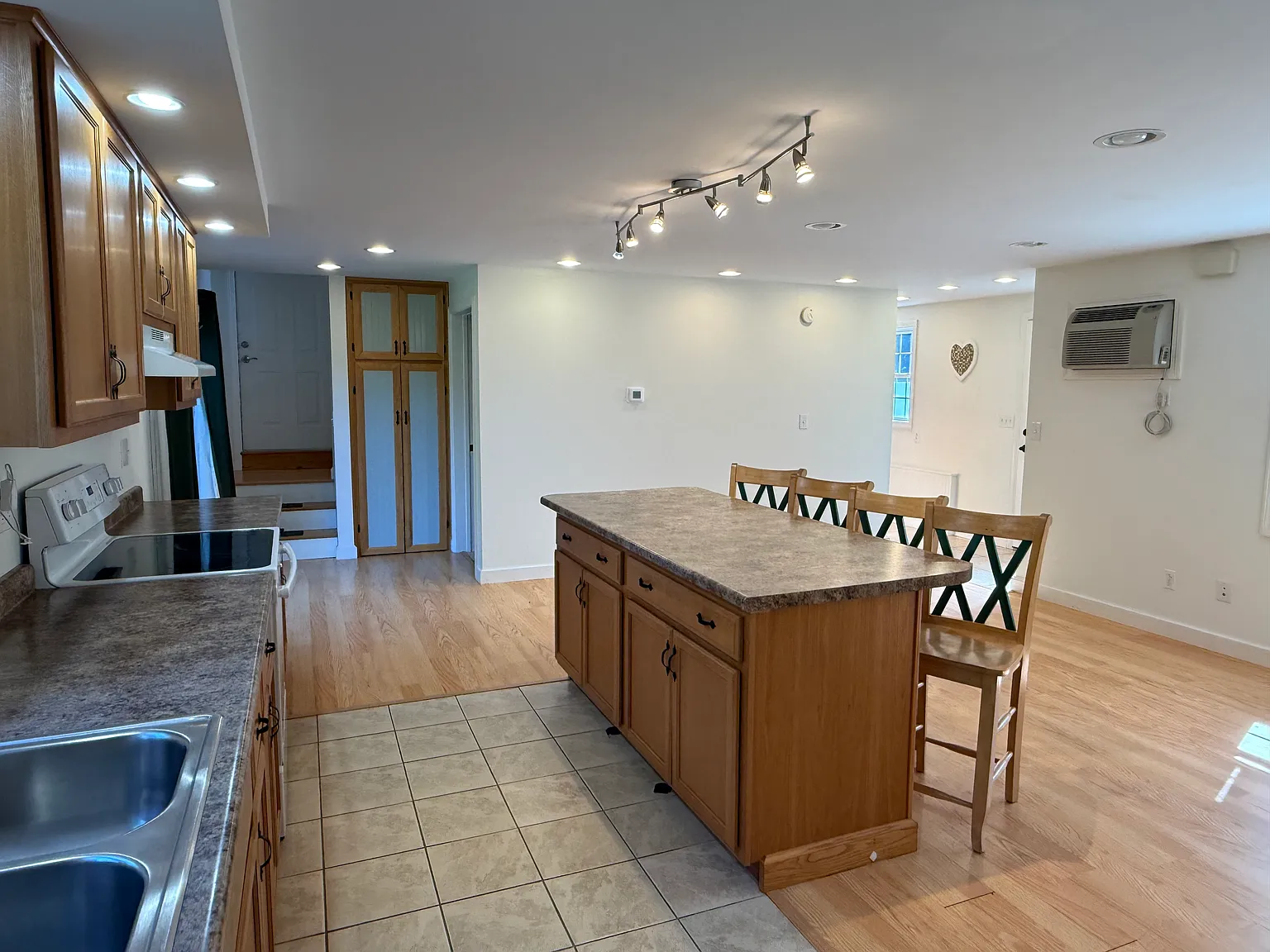 2 Nash Rd — Photo 2