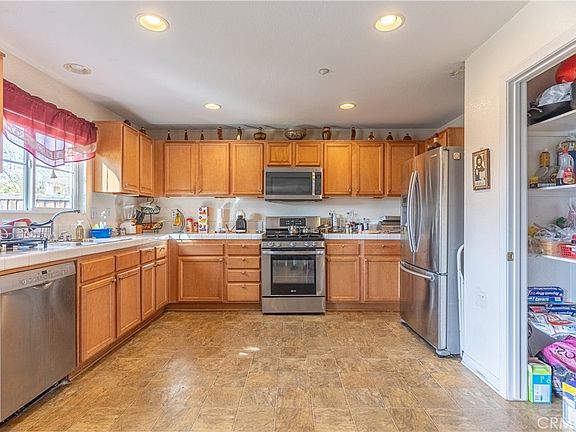 3rd image of 9131 Santa Barbara Dr