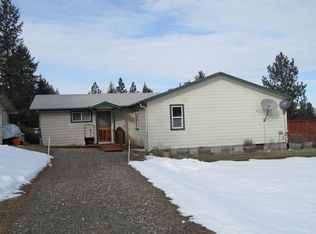 1079 Potters Rd, Kettle Falls, WA 99141