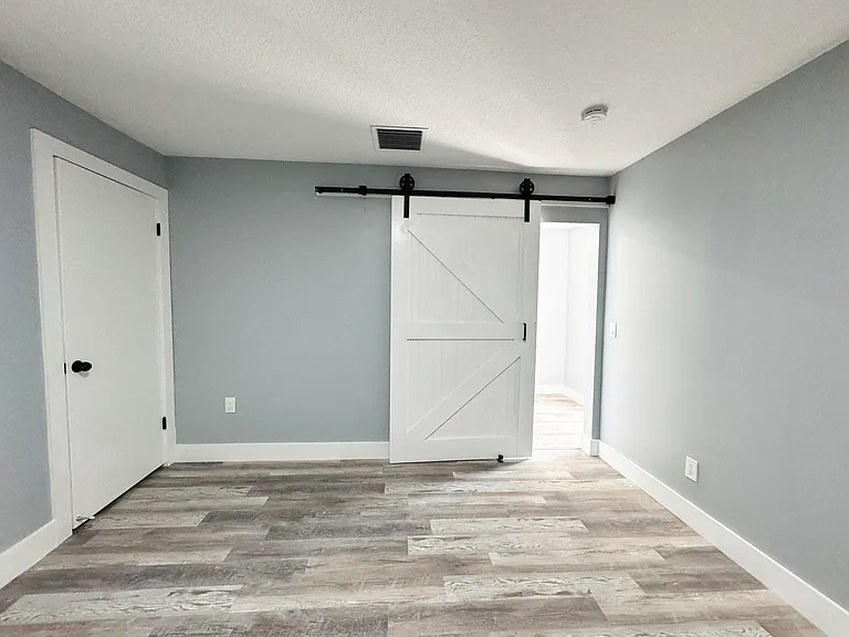 702 NE Lanfair St — Photo 5