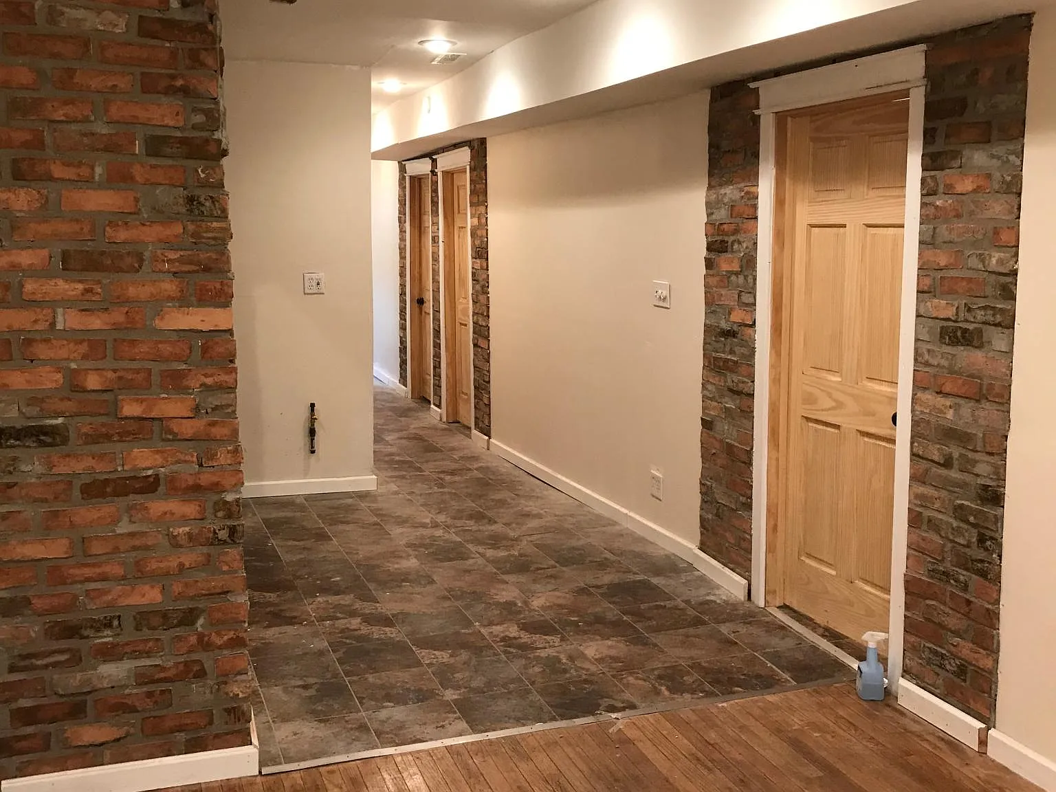 3 bed, 1000 sqft, $1,750 — Photo 4