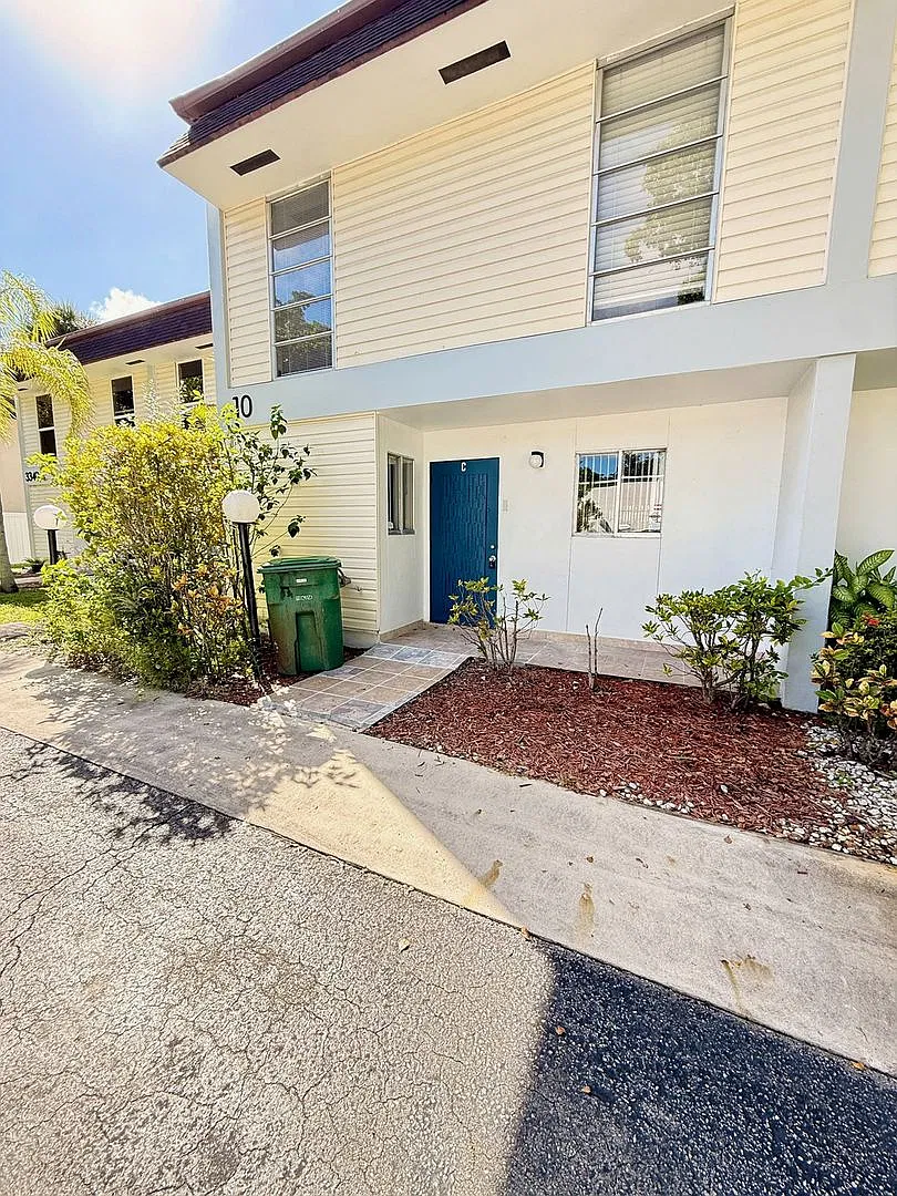 3340 Simms , Hollywood, Fl 33021 — Photo 1