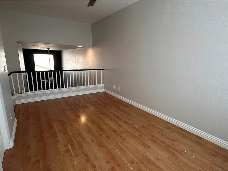 5268 Island Chain Rd — Photo 35