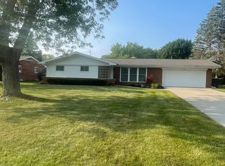 4384 Walton Pl, Saginaw, MI 48603