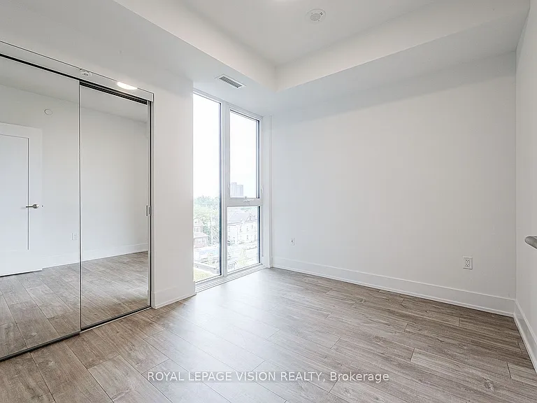 858 Dupont St #401 — Photo 16