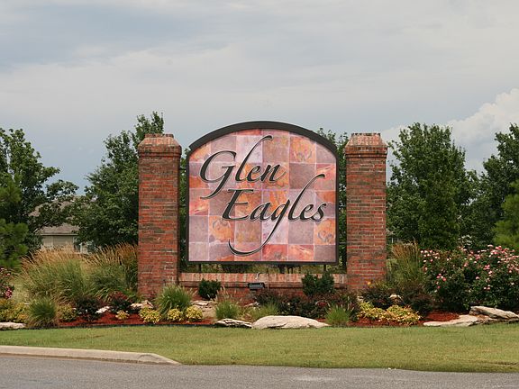 Neighborhood Entrance