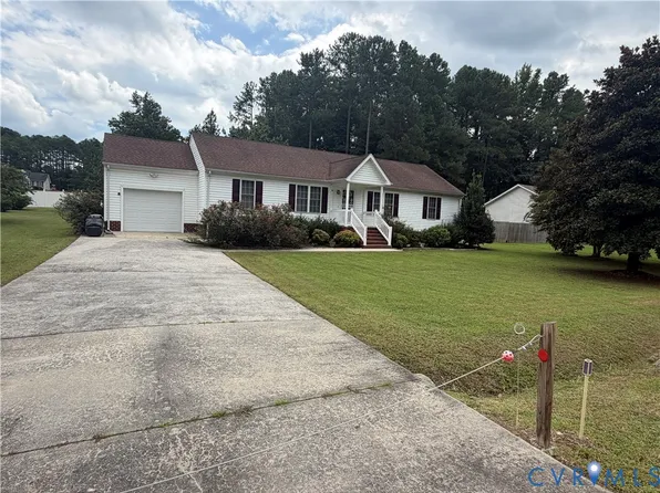 25025 Gilmar Ct, Petersburg, VA 23803