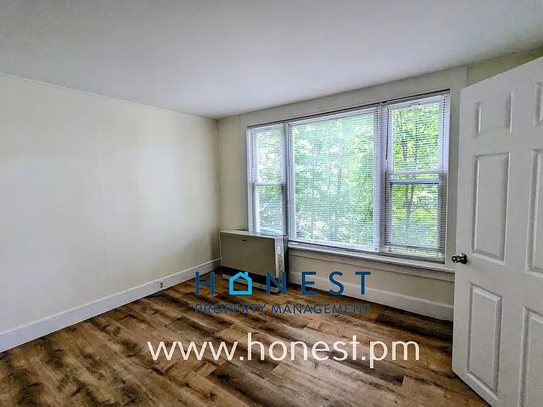 36 Prospect St #3 — Photo 7