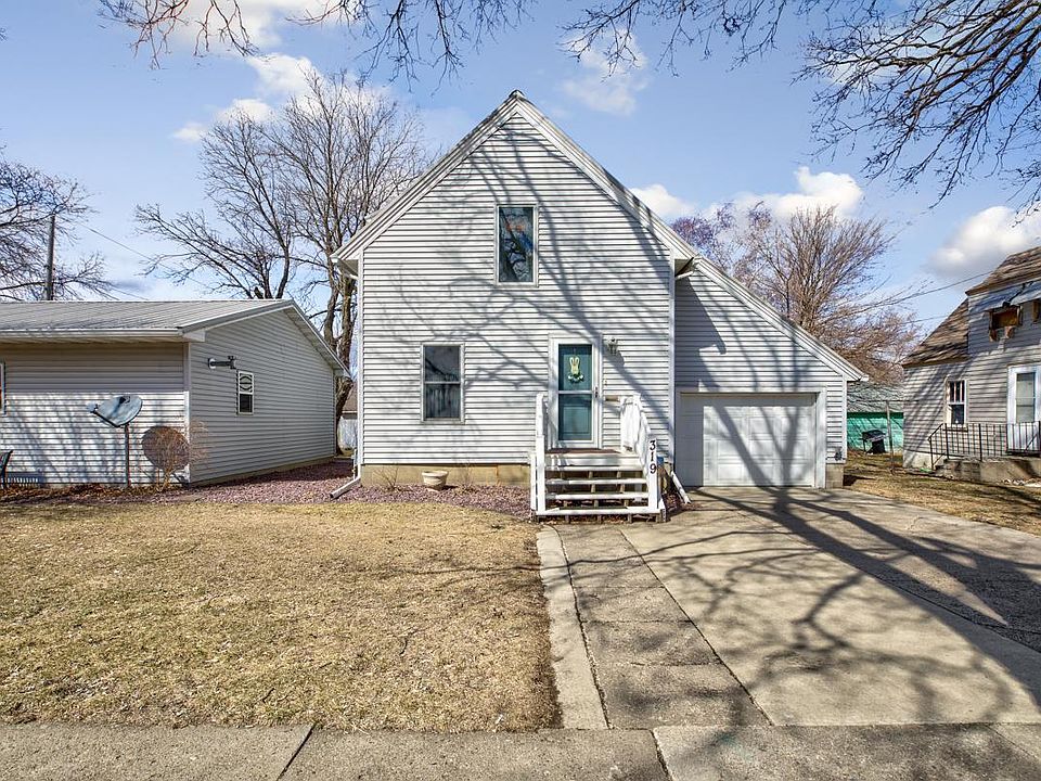 1st image of 319 E 9th St