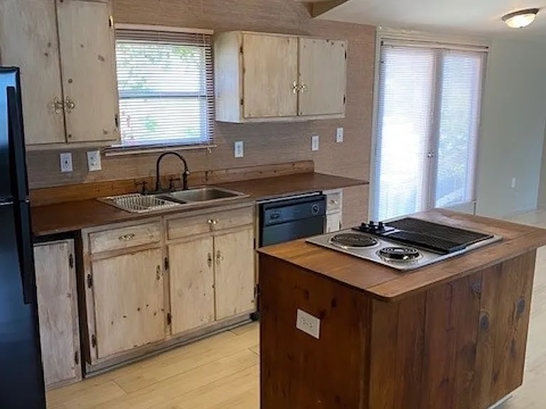 1522 Bonito Ln — Photo 14