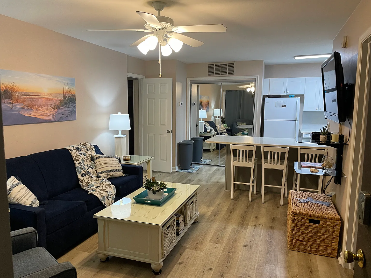 2 bed, 864 sqft, $2,171 — Photo 3