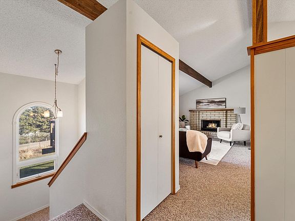 3rd image of 4026 Ironton Dr