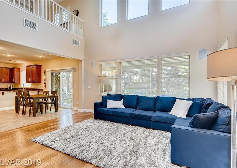 Lots of light in this open concept Palm Hills home!