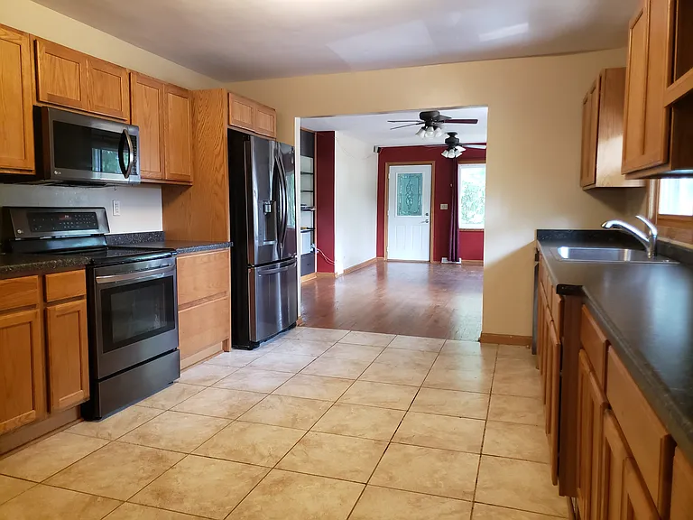 2267 S Syene Rd — Photo 7