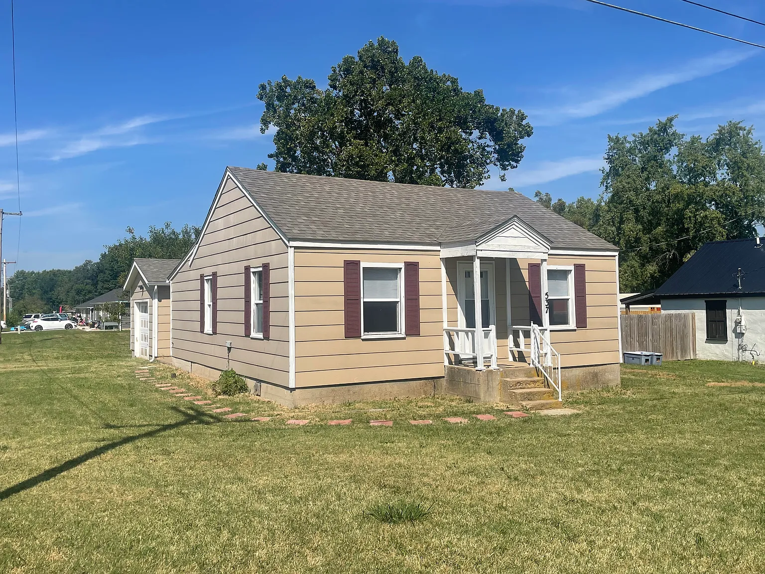 2 bed, 900 sqft, $1,000 — Photo 4