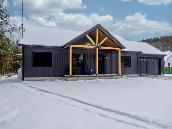 3016 Foster St, Palmer, MA 01069