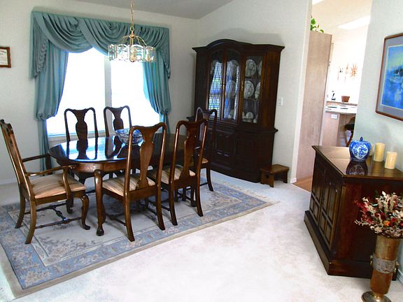4th image of 3734 Glacier View Ln SE