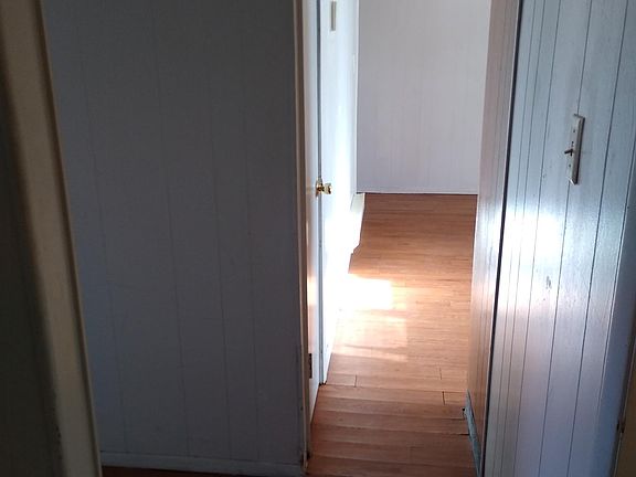 3rd image of 400 N Avenue K APT 5
