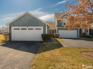 158 E Springbrook Dr, Bloomingdale, IL 60108