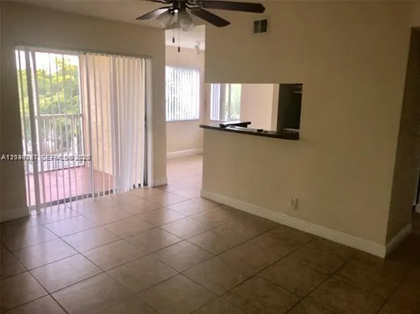 5686 Rock Island Rd APT 134, Fort Lauderdale, FL 33319