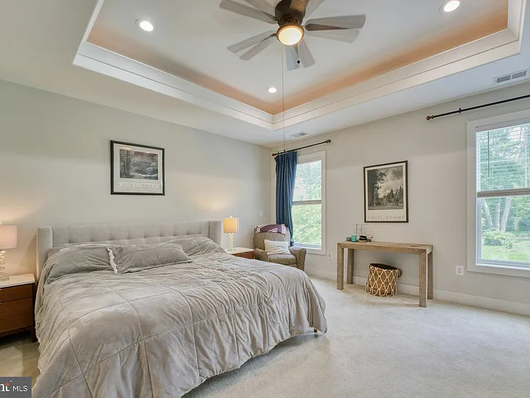 4107 Virginia St — Photo 14