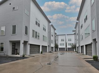 4815 Martin Oaks Ln, Houston, TX 77018