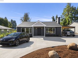 572 Holmes Ln, Oregon City, OR 97045