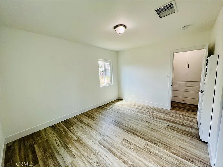 425 Grand Ave — Photo 22