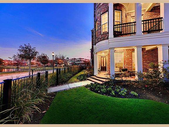 3rd image of 43 E Breezy Way