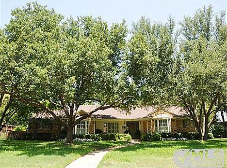 1st image of 4327 Mendenhall Dr
