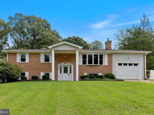 30420 Iroquois Ln, Charlotte Hall, MD 20622