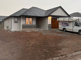 1421 Divinity Dr, De Pere, WI 54115