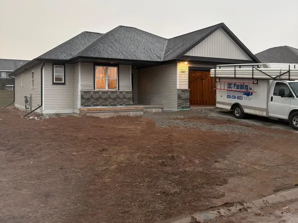 1421 Divinity Dr, De Pere, WI 54115