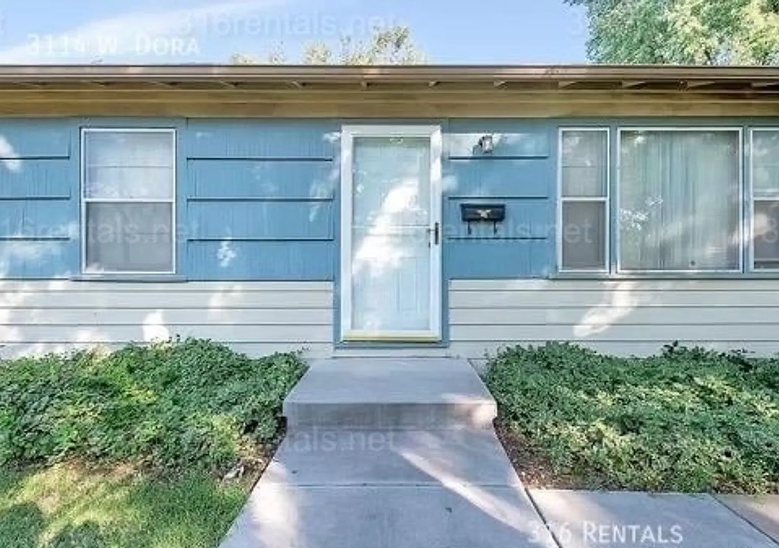 $895 - 2 bed 1 bath - Single Family Home — Photo 1