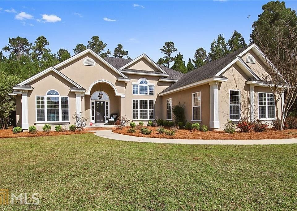 1st image of 370 Belmont Cir
