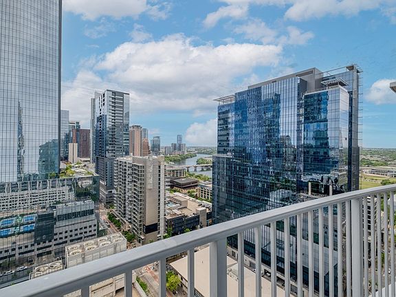 3rd image of 360 Nueces St APT 2407