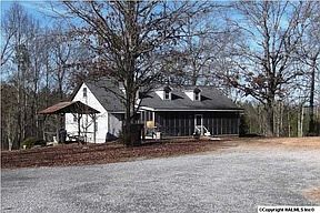 2nd image of 400 County Road 811