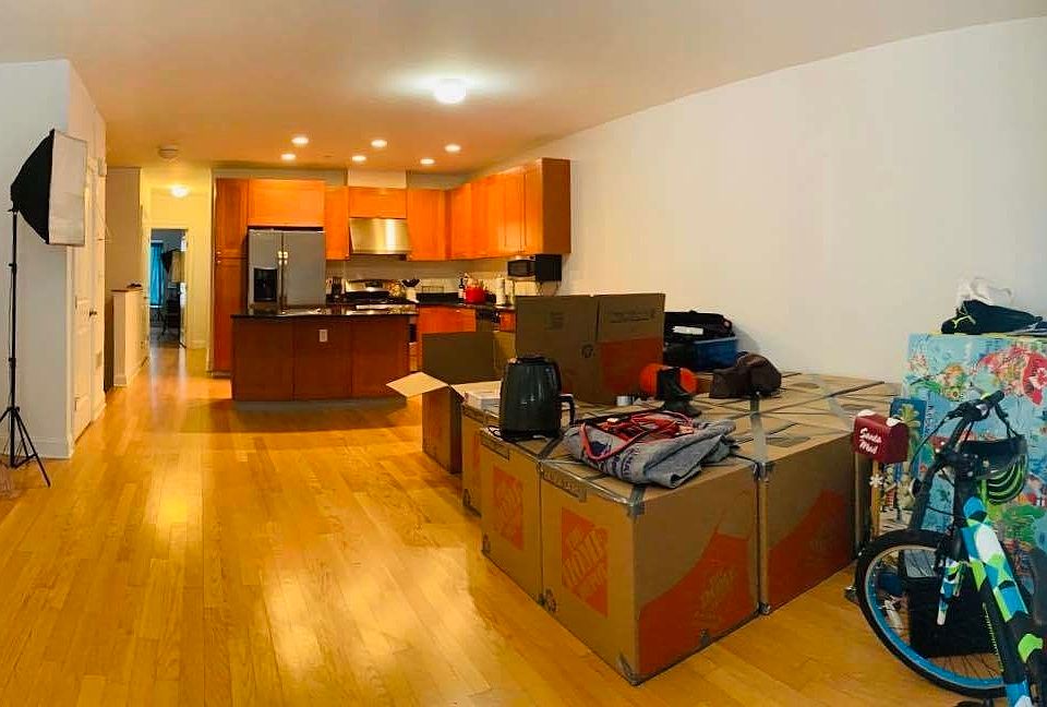 1st image of 3-30 Soundview Ln #2