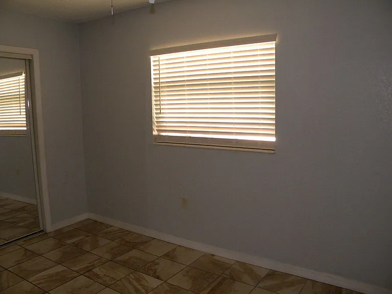 1031 Royal Palm Ave #3 — Photo 13