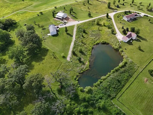 310 Hillside Dr, Lynnville, IA 50153