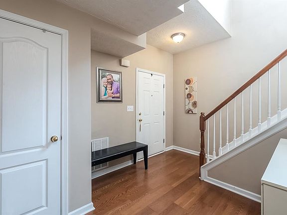 3rd image of 2624 Buck Ln